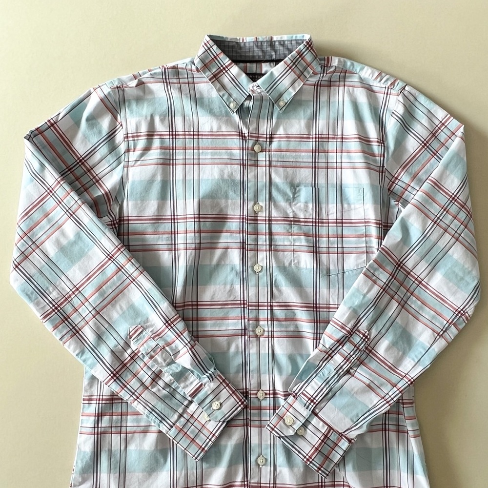 Van Heusen Slim Fit Flex Plaid Dress Shirt Size: Medium 15-15 1/2